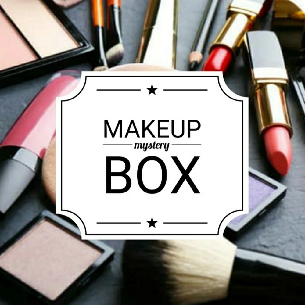 Makeup Mystery Box lot of 10 items